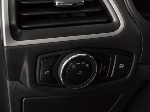 Used 2024 Ford Edge SEL image 23