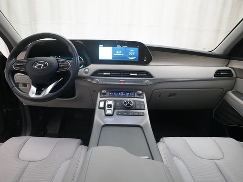 Used 2021 Hyundai Palisade Limited w/ Winter Package AWD/4WD image 5