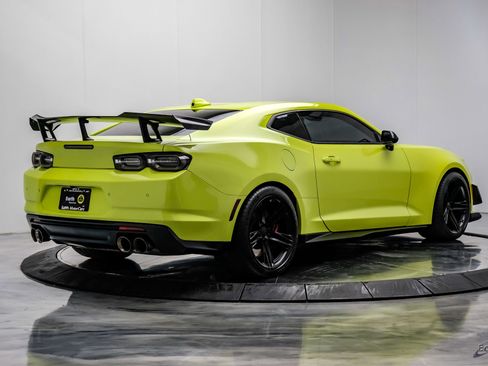 Used 2021 Chevrolet Camaro ZL1 image 13