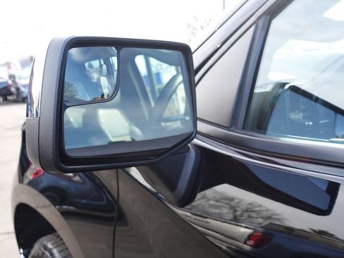 Used 2024 Chevrolet Silverado 1500 LT image 13