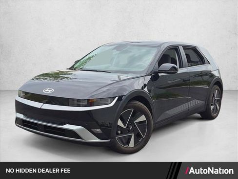 Used 2025 Hyundai Ioniq 5 SE RWD image 1