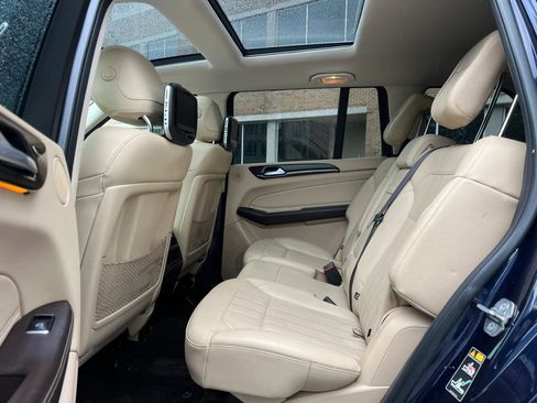 Used 2018 Mercedes-Benz GLS 450 4MATIC image 18