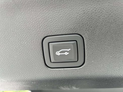 Used 2023 Cadillac Escalade Sport AWD/4WD image 10
