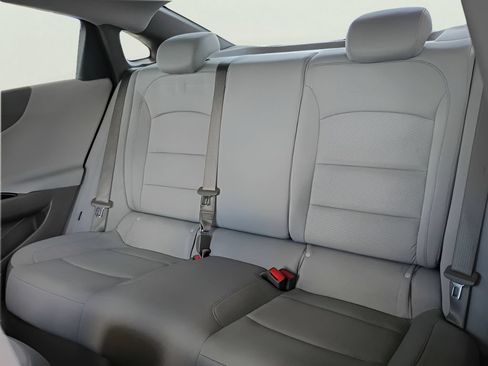 Used 2021 Chevrolet Malibu LS FWD image 23