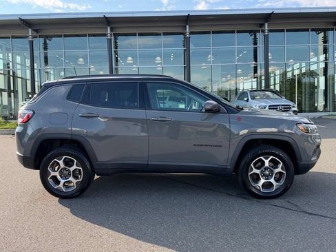Used 2022 Jeep Compass Trailhawk AWD/4WD image 8