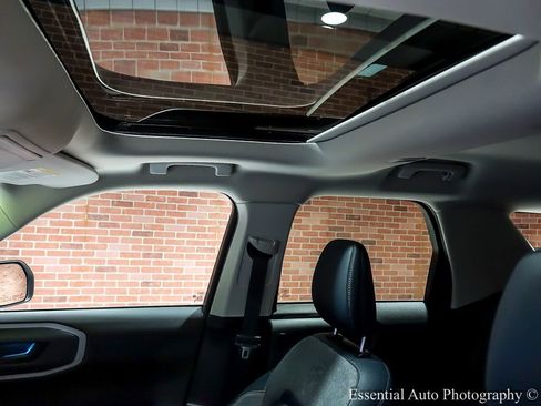 Used 2024 Ford Bronco Sport Outer Banks w/ Tech Package image 16