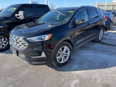 Used 2019 Ford Edge SEL image 3