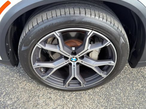 Used 2019 BMW X5 xDrive40i w/ Premium Package 2 AWD/4WD image 9