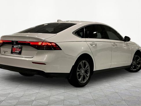 Used 2024 Honda Accord EX image 6