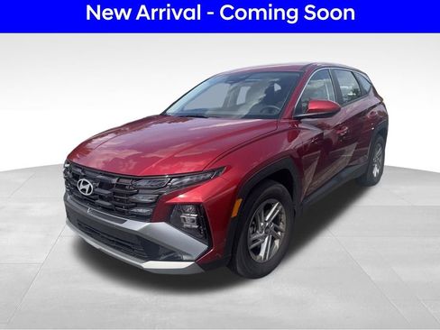 Used 2026 Hyundai Tucson SE FWD image 2