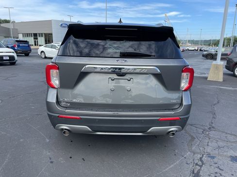 Used 2022 Ford Explorer Limited w/ Hybrid Equipment Group 310A image 4