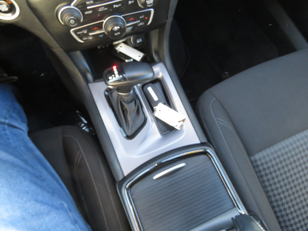 Used 2023 Dodge Charger SXT w/ Blacktop Package AWD/4WD image 23