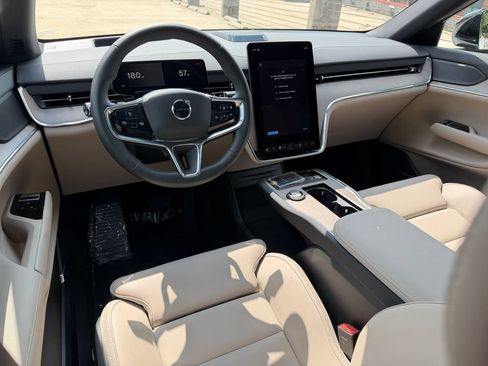Certified 2025 Volvo EX90 Plus AWD/4WD image 13