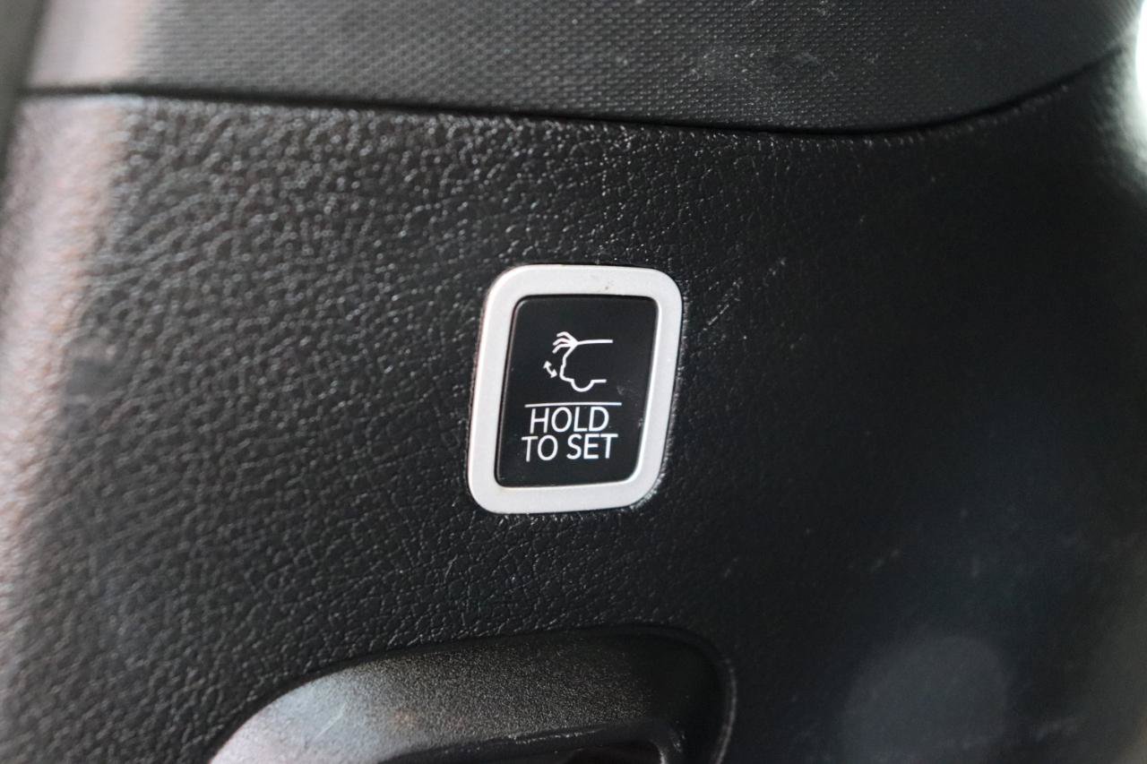Used 2024 Jeep Wagoneer Series II AWD/4WD image 66