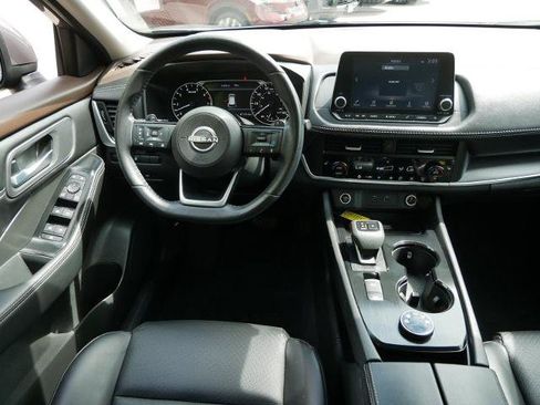Certified 2023 Nissan Rogue SV w/ SV Premium B Package AWD/4WD image 12