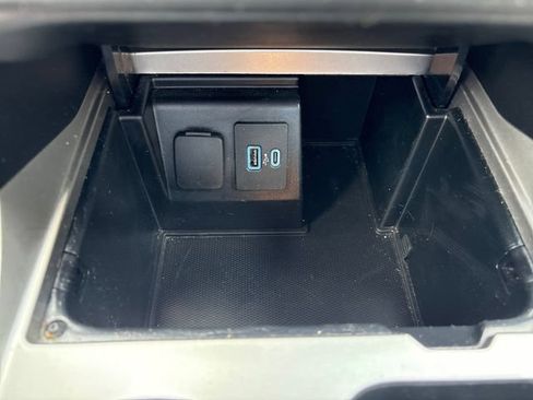 Used 2020 Ford Explorer 4WD image 17