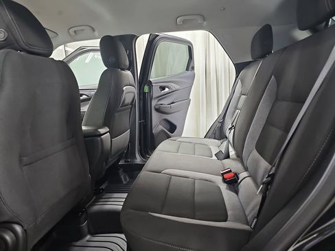 Used 2025 Chevrolet TrailBlazer LS w/ LS Convenience Package AWD/4WD image 17