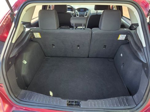 Used 2013 Ford Focus SE FWD image 7