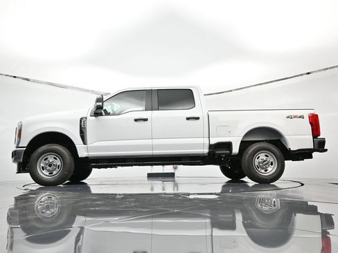 New 2026 Ford F250 XL w/ XL Chrome Package AWD/4WD image 46