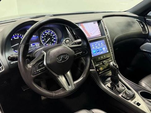 Used 2018 INFINITI Q60 Red Sport 400 w/ Sensory Package 3.0T Sport image 12