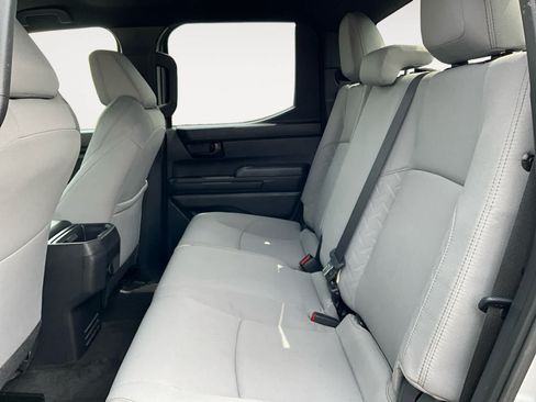 Used 2025 Toyota Tacoma SR5 AWD/4WD image 12