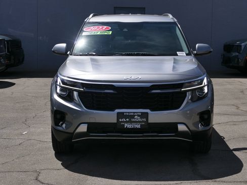 Used 2024 Kia Seltos S FWD image 7