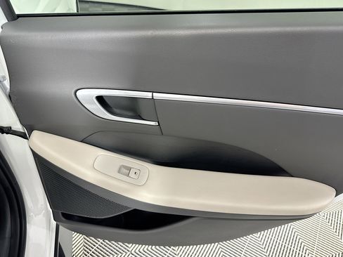 Used 2023 Hyundai Sonata SEL w/ Cargo Package image 27