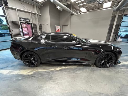 Used 2016 Chevrolet Camaro SS RWD image 27
