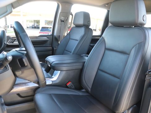 Used 2025 Chevrolet Silverado 2500 LTZ w/ LTZ Premium Package image 14