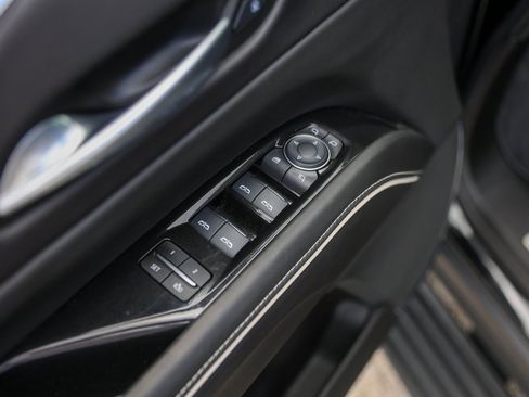 Certified 2024 Cadillac Escalade Sport Platinum image 24