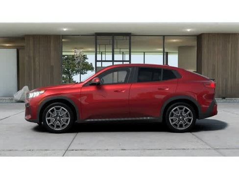 New 2026 BMW X2 xDrive28i w/ Technology Package AWD/4WD image 4