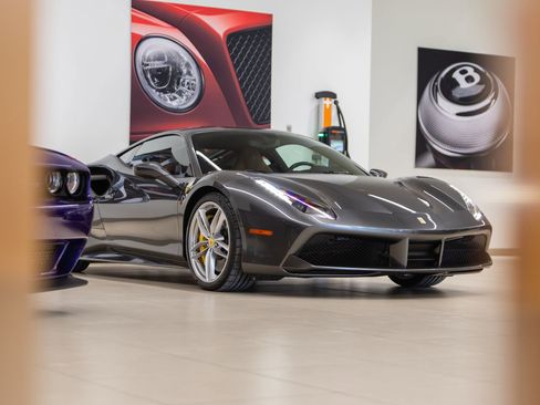 Used 2017 Ferrari 488 GTB image 44