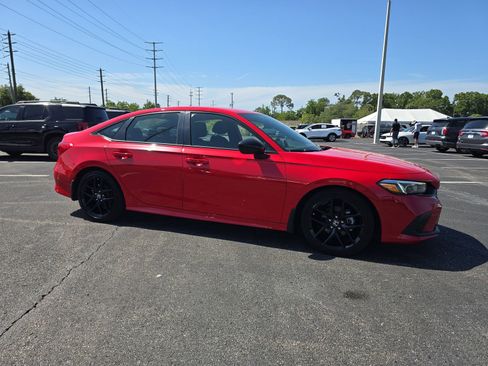 Certified 2024 Honda Civic Sport image 2