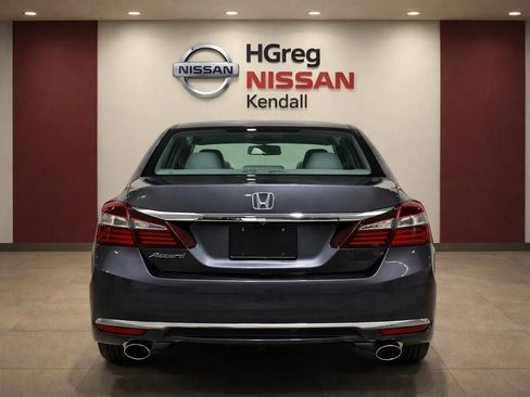 Used 2017 Honda Accord EX-L image 6