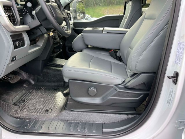New 2026 Ford F550 4x4 Crew Cab Super Duty image 22