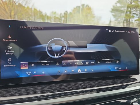 New 2026 BMW X5 xDrive40i w/ M Sport Package AWD/4WD image 23