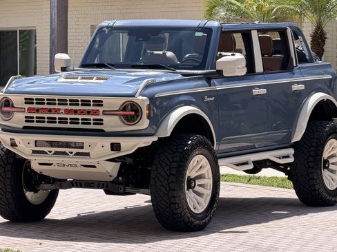 Used 2025 Ford Bronco Outer Banks AWD/4WD image 11