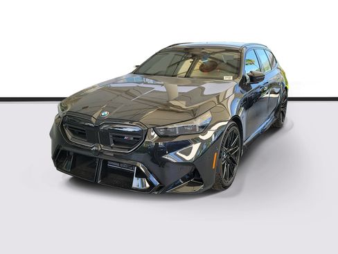 New 2027 BMW M5 Touring AWD/4WD image 2