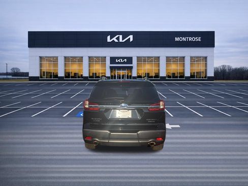 Used 2022 Subaru Ascent Limited AWD/4WD image 7