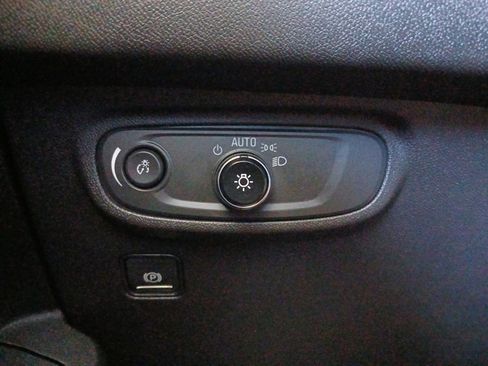 Used 2021 GMC Terrain SLE w/ Elevation Edition image 20