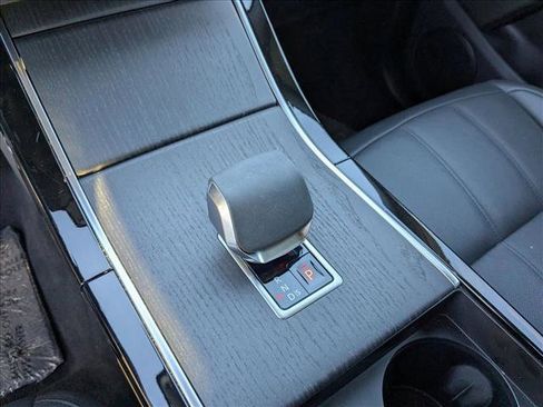 Used 2024 Land Rover Range Rover Evoque Dynamic SE image 11