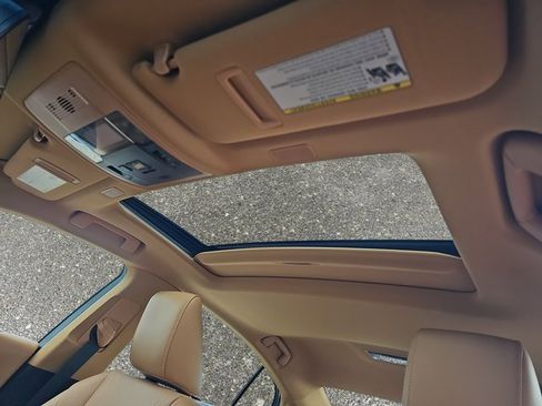 Certified 2023 Lexus ES 300h w/ Luxury Package image 31