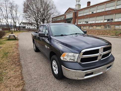 Used 2018 RAM 1500 ST w/ SXT Appearance Group AWD/4WD image 7