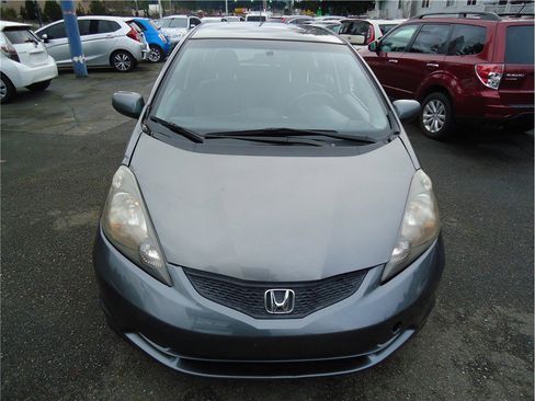 Used 2013 Honda Fit image 2