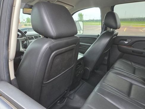 Used 2013 GMC Sierra 2500 SLT w/ Suspension Package, Off-Road AWD/4WD image 41