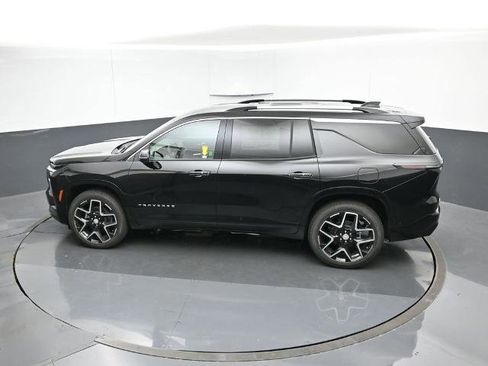 New 2026 Chevrolet Traverse High Country w/ LPO, Floor Liner Package image 19