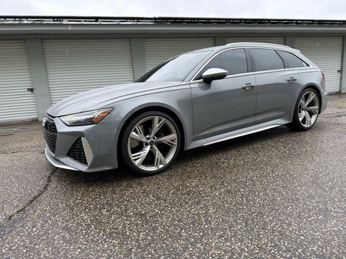 Used 2023 Audi RS 6 AWD/4WD image 2