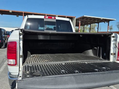Used 2017 RAM 1500 Laramie AWD/4WD image 10