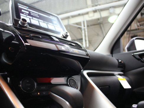 New 2026 Mitsubishi Eclipse Cross ES image 12