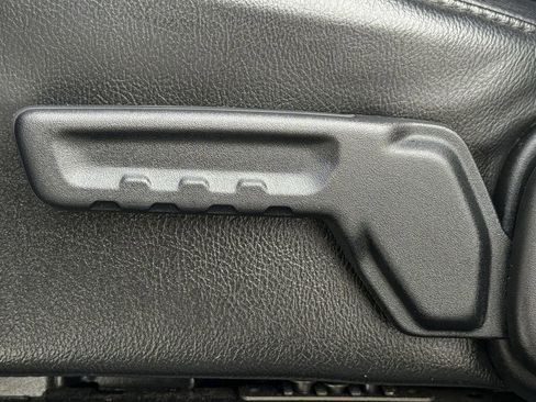 Used 2022 Jeep Wrangler Unlimited Sahara w/ Cold Weather Group image 21